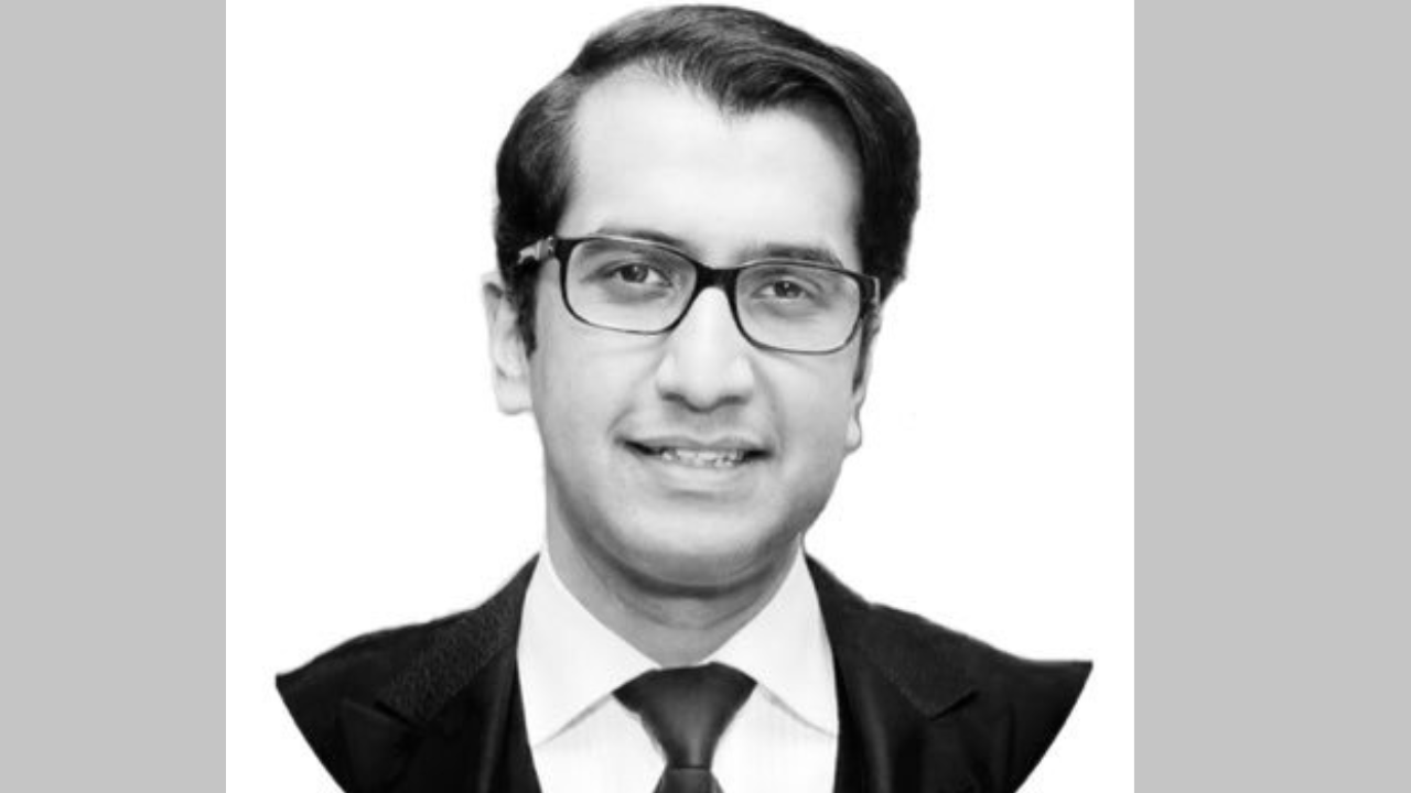 India-Born Adviser Who Duped Taylor Swift’s Husband Gets 11 Years in Ponzi Case