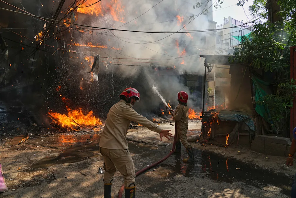 Delhi Fire Tragedy: PM Modi Condoles Loss of 21 Lives, Announces Ex-Gratia