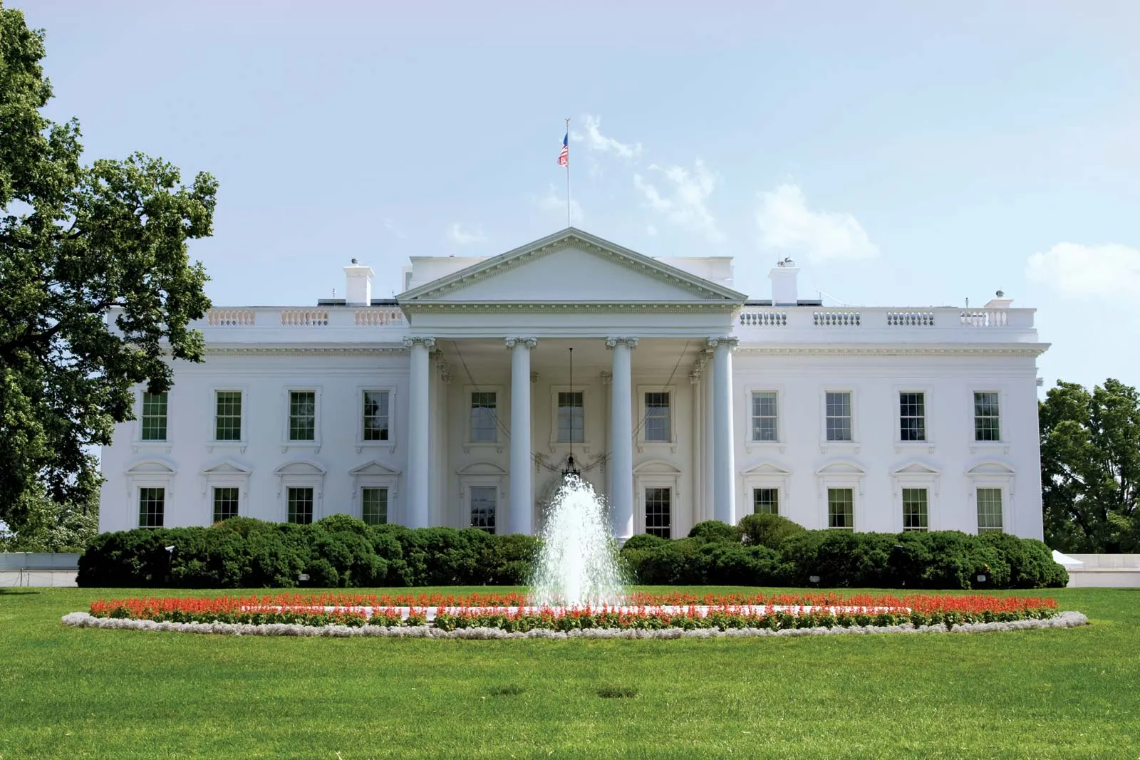 Shooting incident in White House