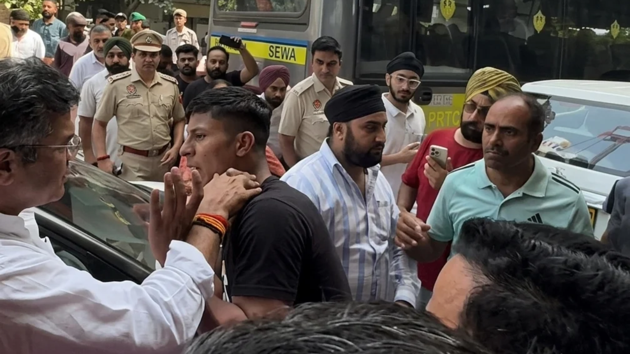 Jarnail Singh Files Defamation Suit Against Parvesh Verma Over Tilak Nagar Slapping Row