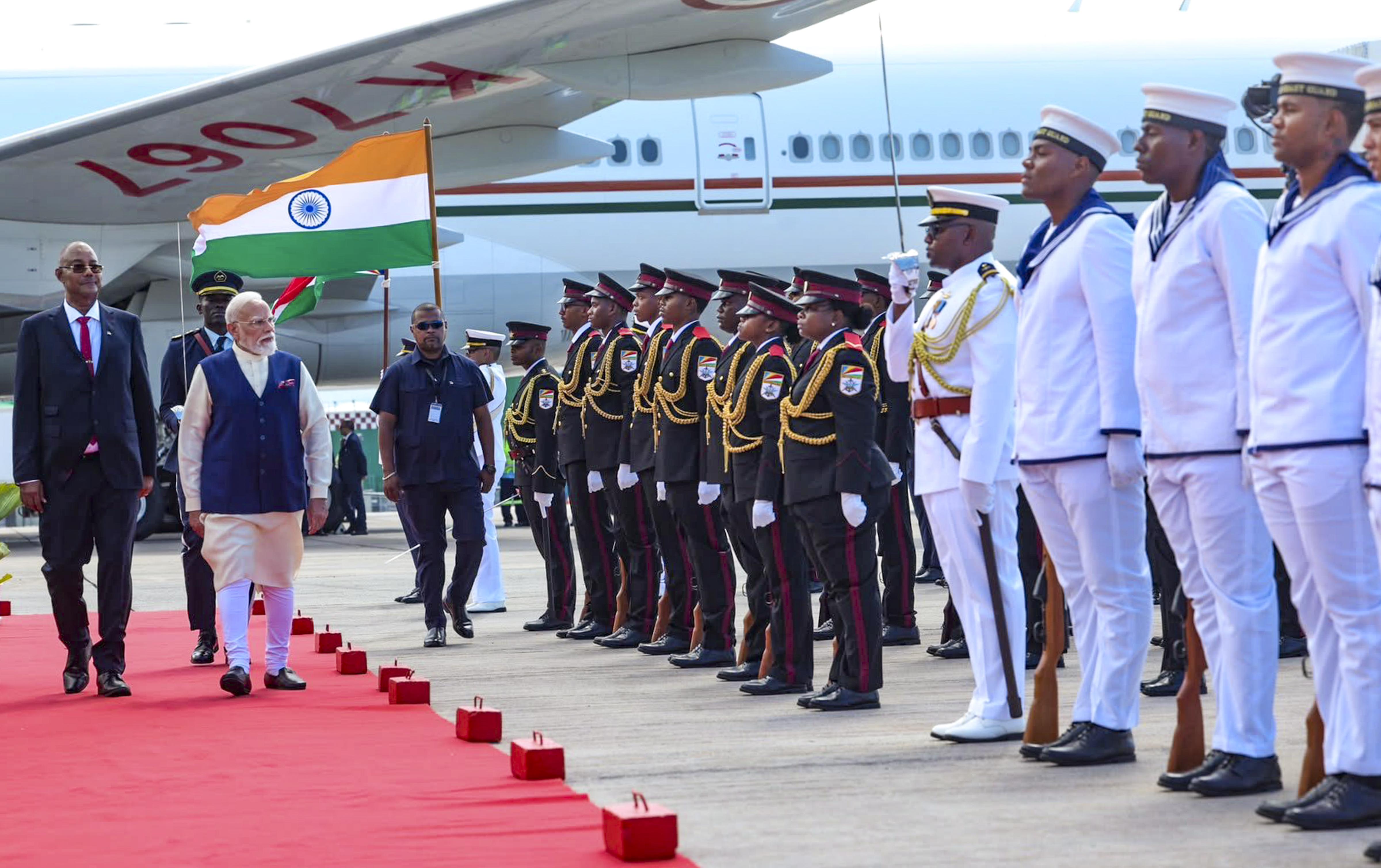 PM Modi Concludes Three-Day Seychelles Visit, Strengthens Bilateral Ties with 19 Key Agreements