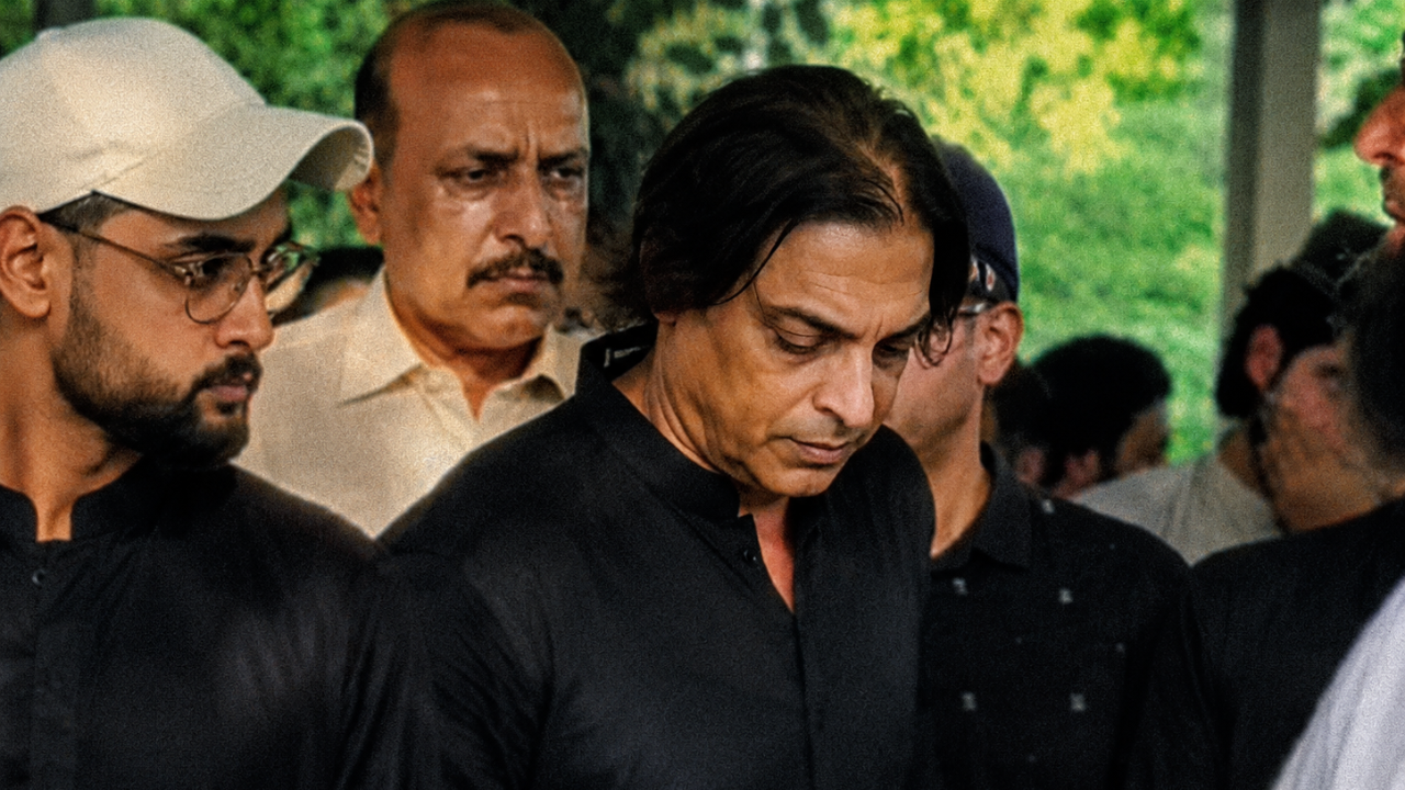 LeT-Linked Leaders Seen at Shoaib Akhtar's Brother's Funeral; Internet Asks Why