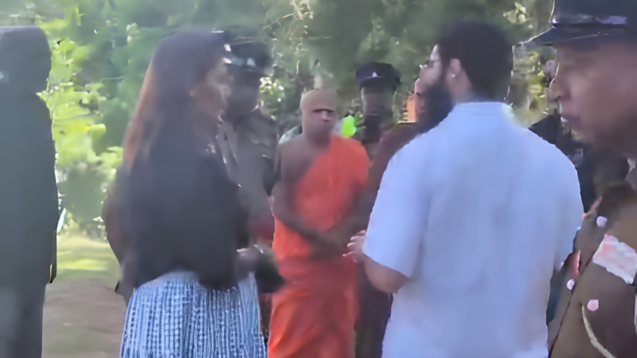 Buddhist Monks Protest Sri Lanka Chabad House, Allege Cultural Threat from Jewish Community