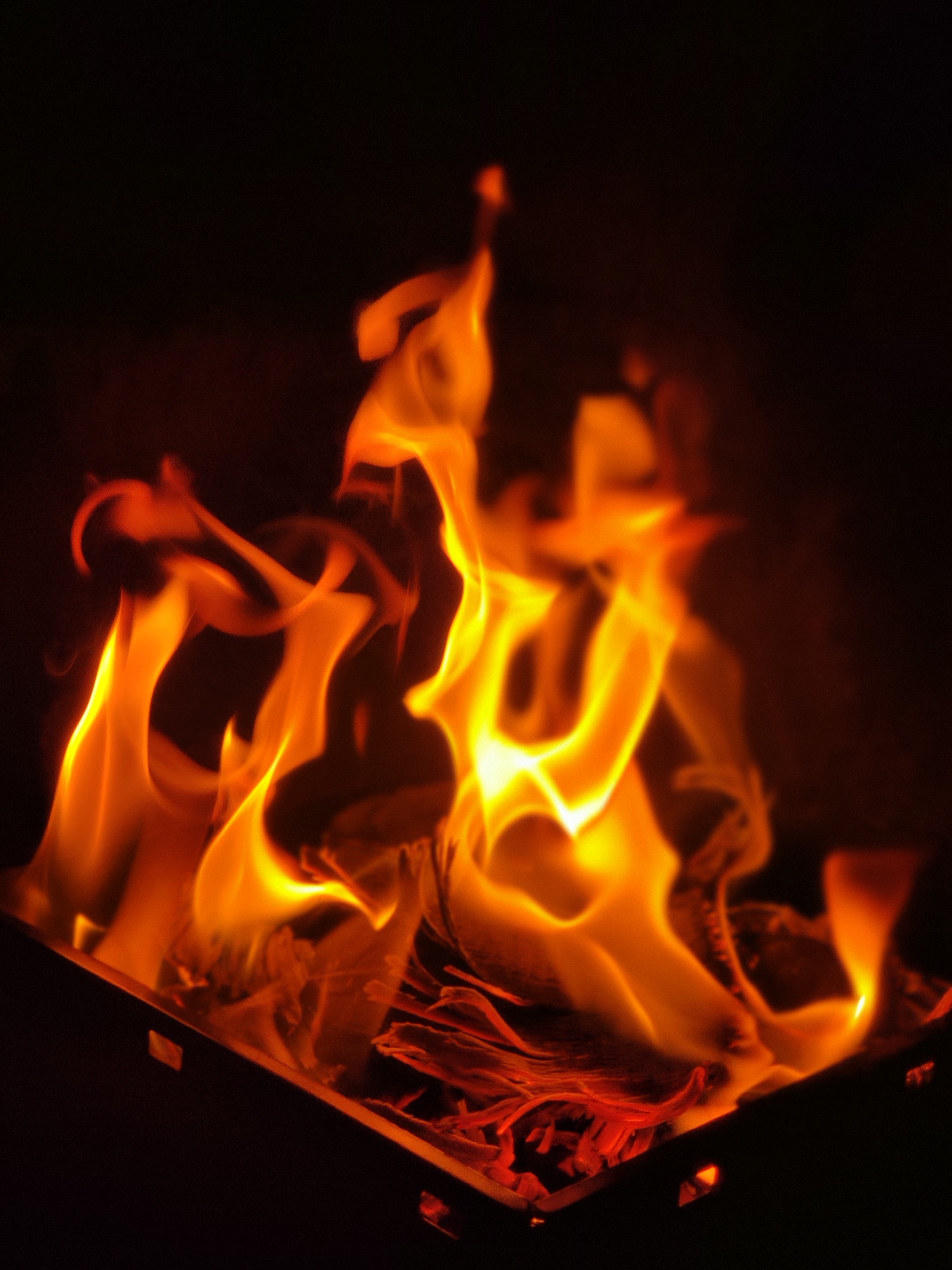 Delhi Tughlakabad Fire Kills 3, CM Promises Compensation